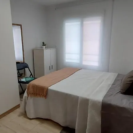 El Patio De Lucy Homestay Puerto de Sagunto